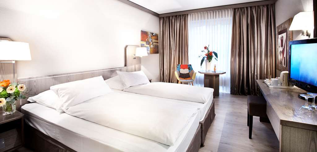 Hotel Duesseldorf City By Tulip Inn Rum bild