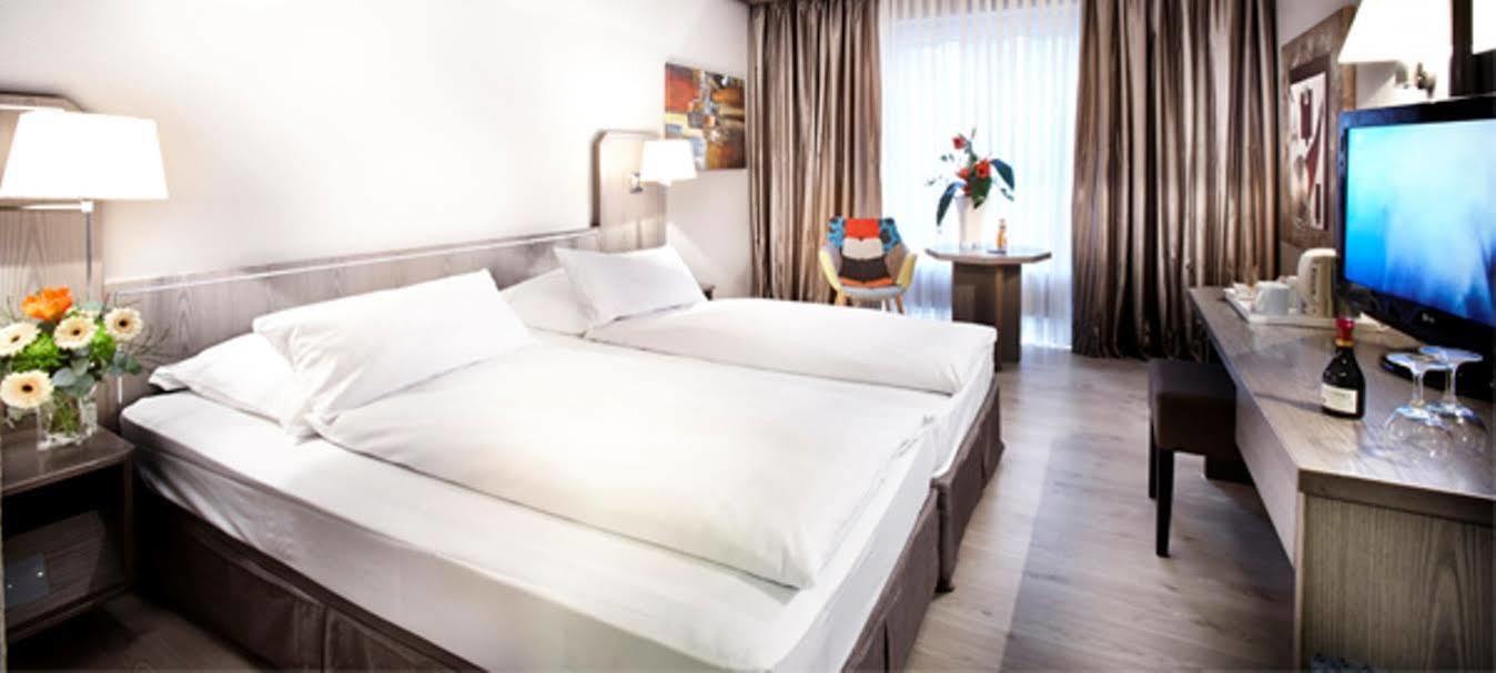 Hotel Duesseldorf City By Tulip Inn Exteriör bild