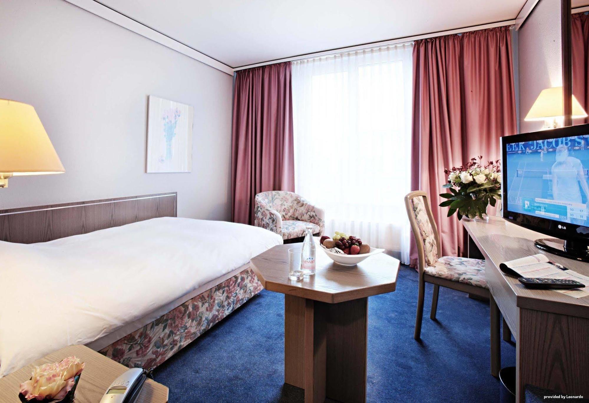 Hotel Duesseldorf City By Tulip Inn Exteriör bild